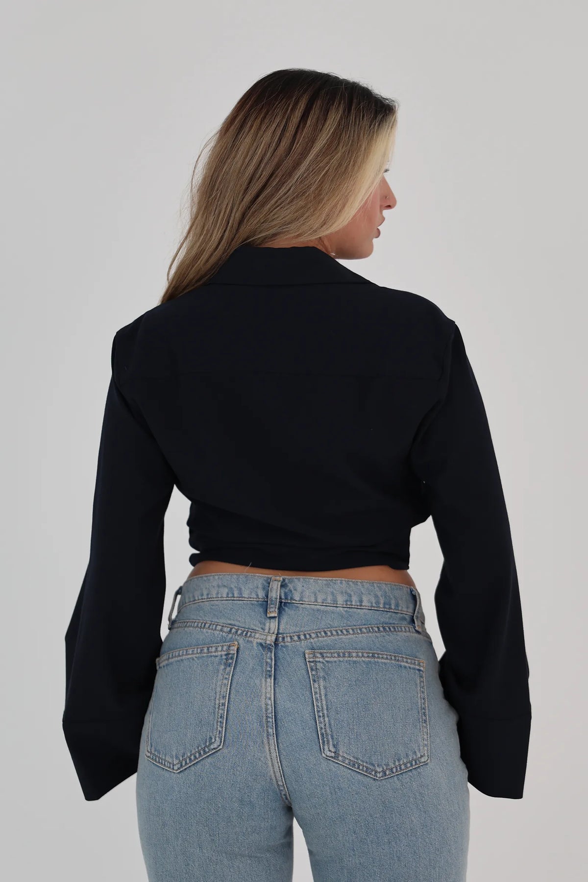 Kemishe tie crop