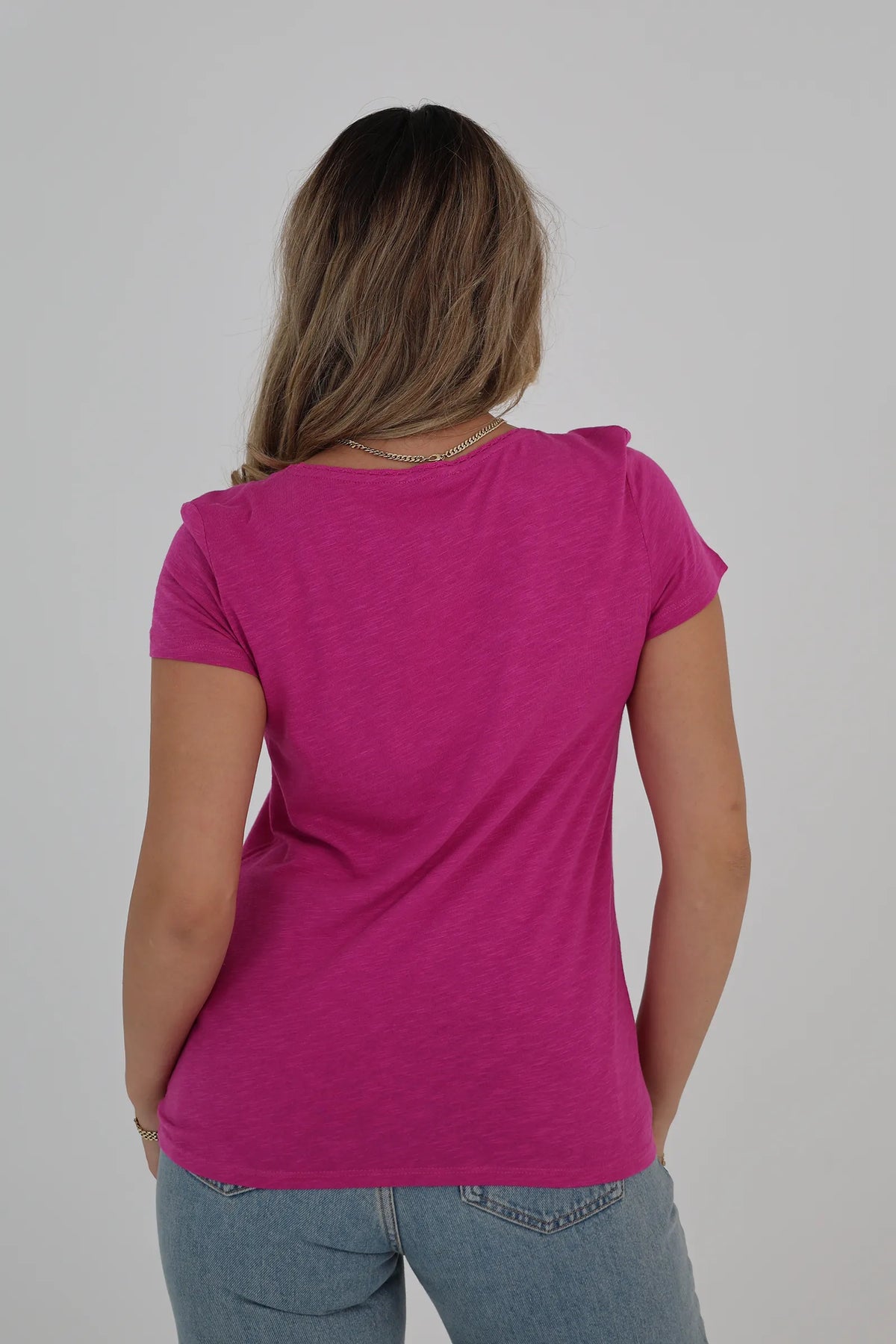 Maice v neck tee