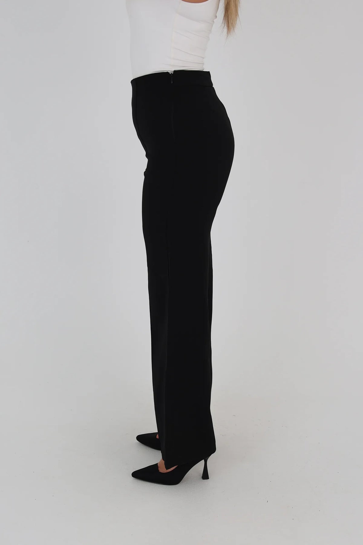 Pantallona flare trousers