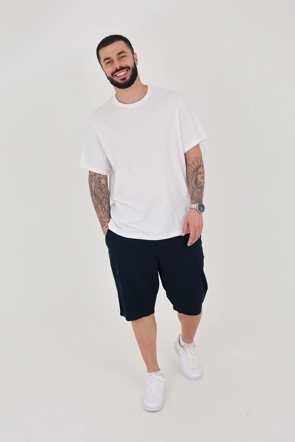 Maice under shirt