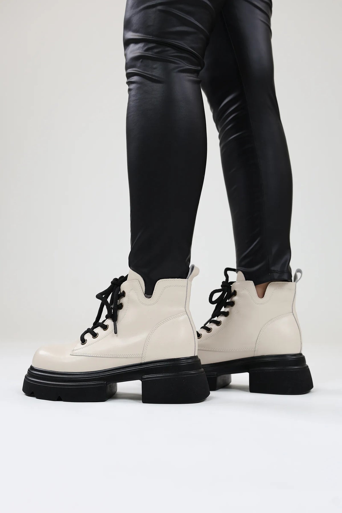 Çizme black laced