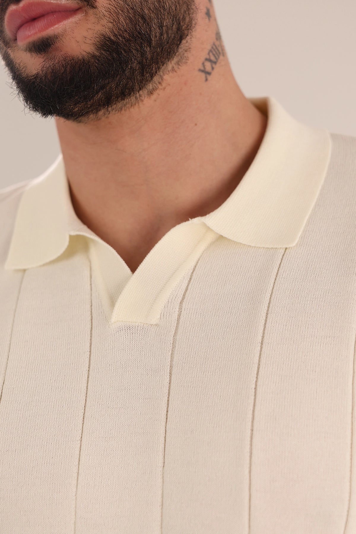 Maice open collar