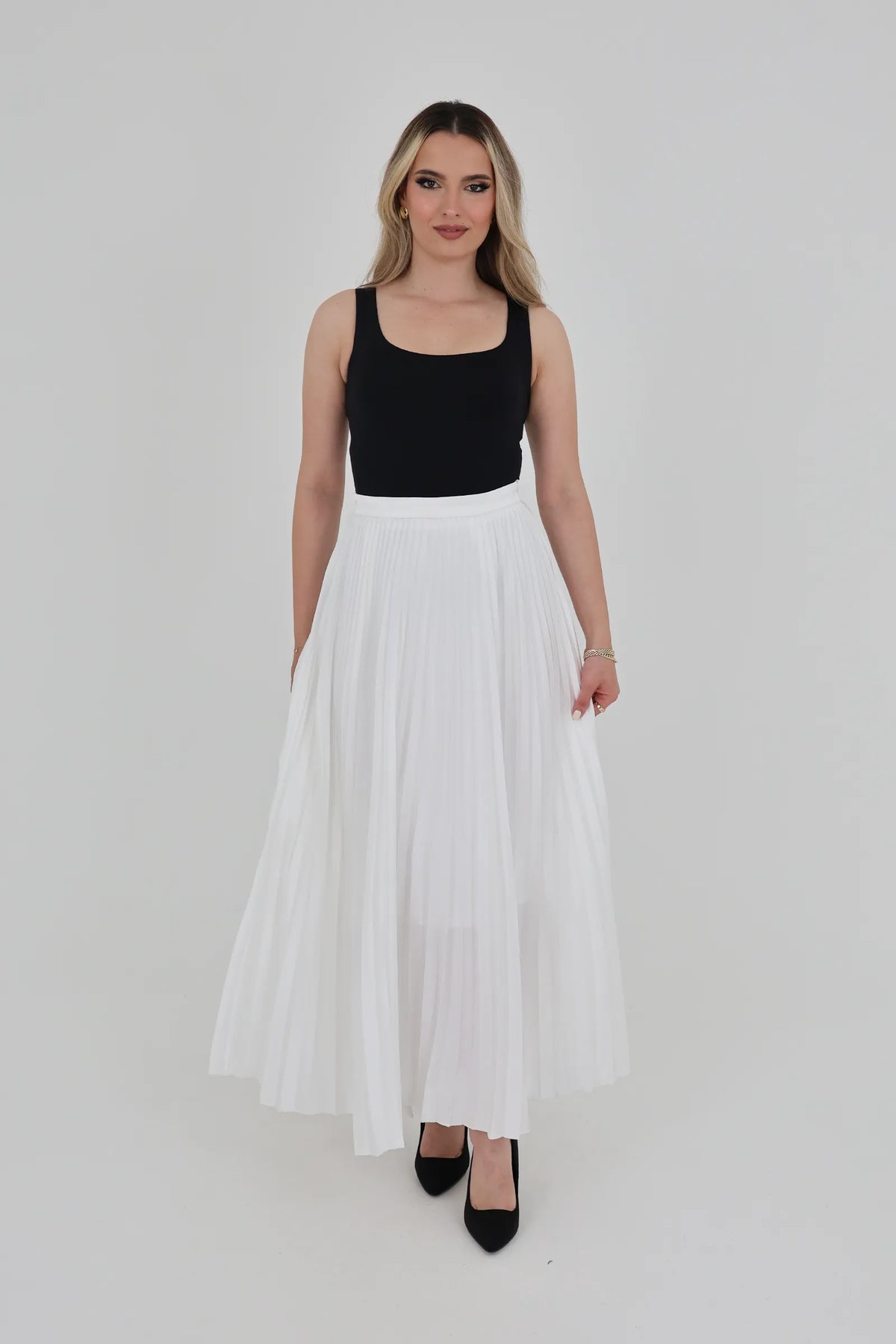 Set flowy pleated