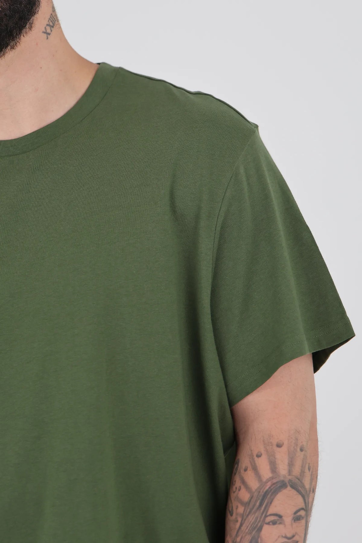 Maice under shirt