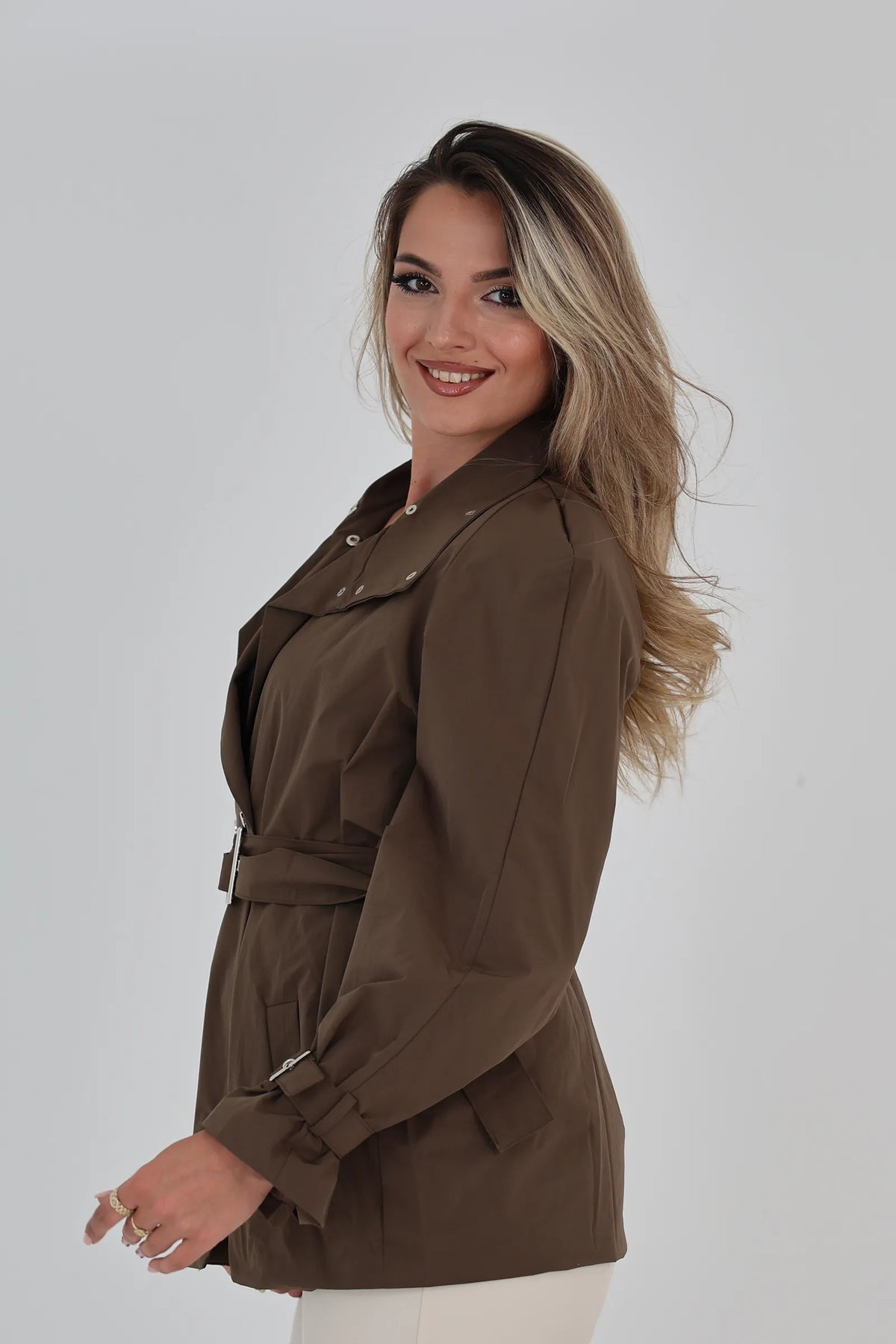 Jakne belted short trench