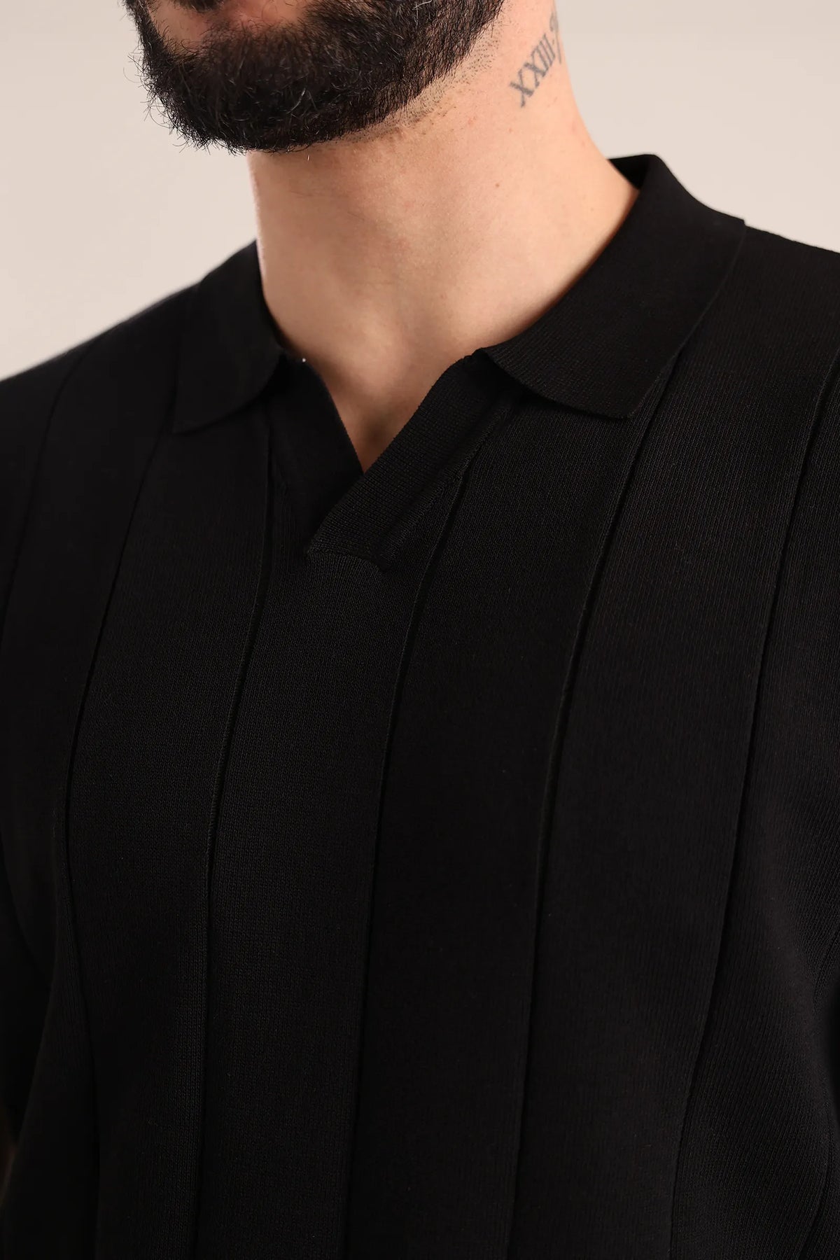 Maice open collar