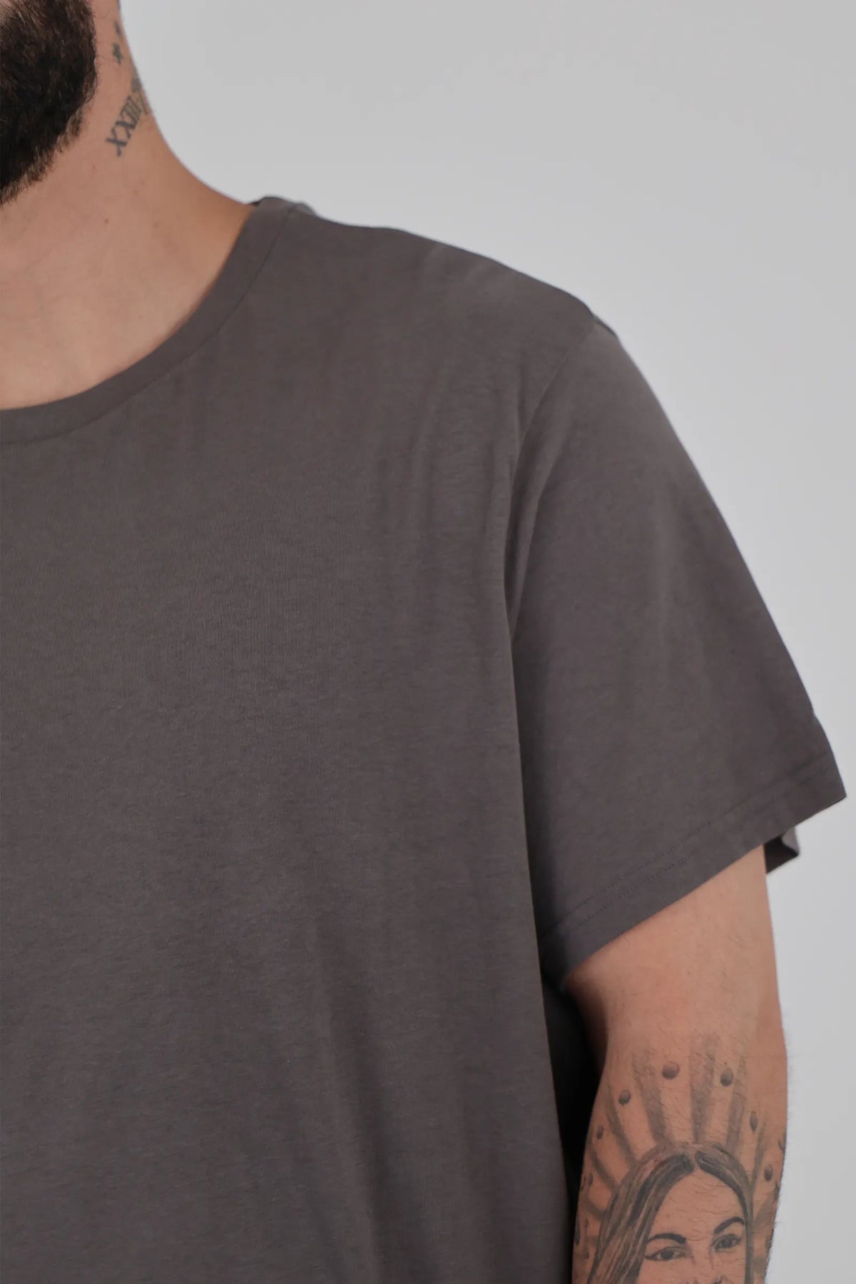 Maice under shirt