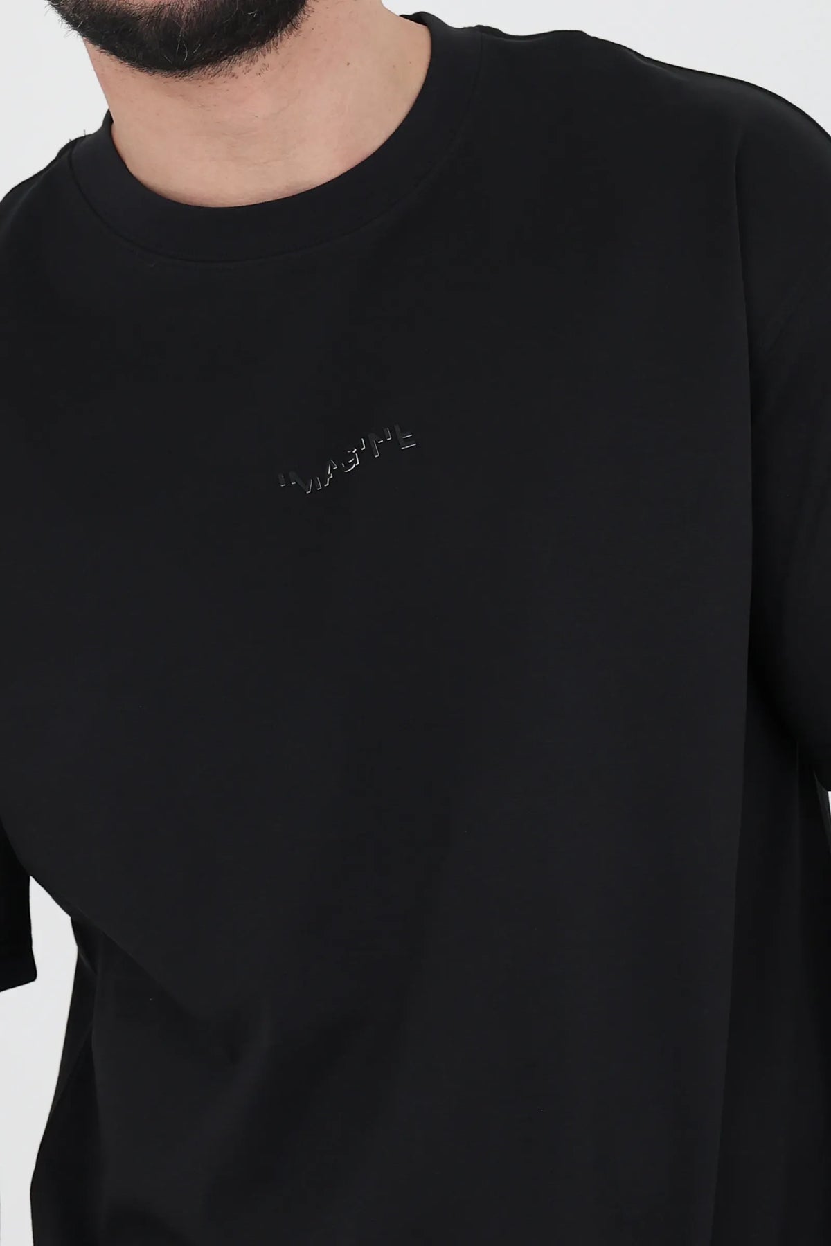 Maice small chest logo