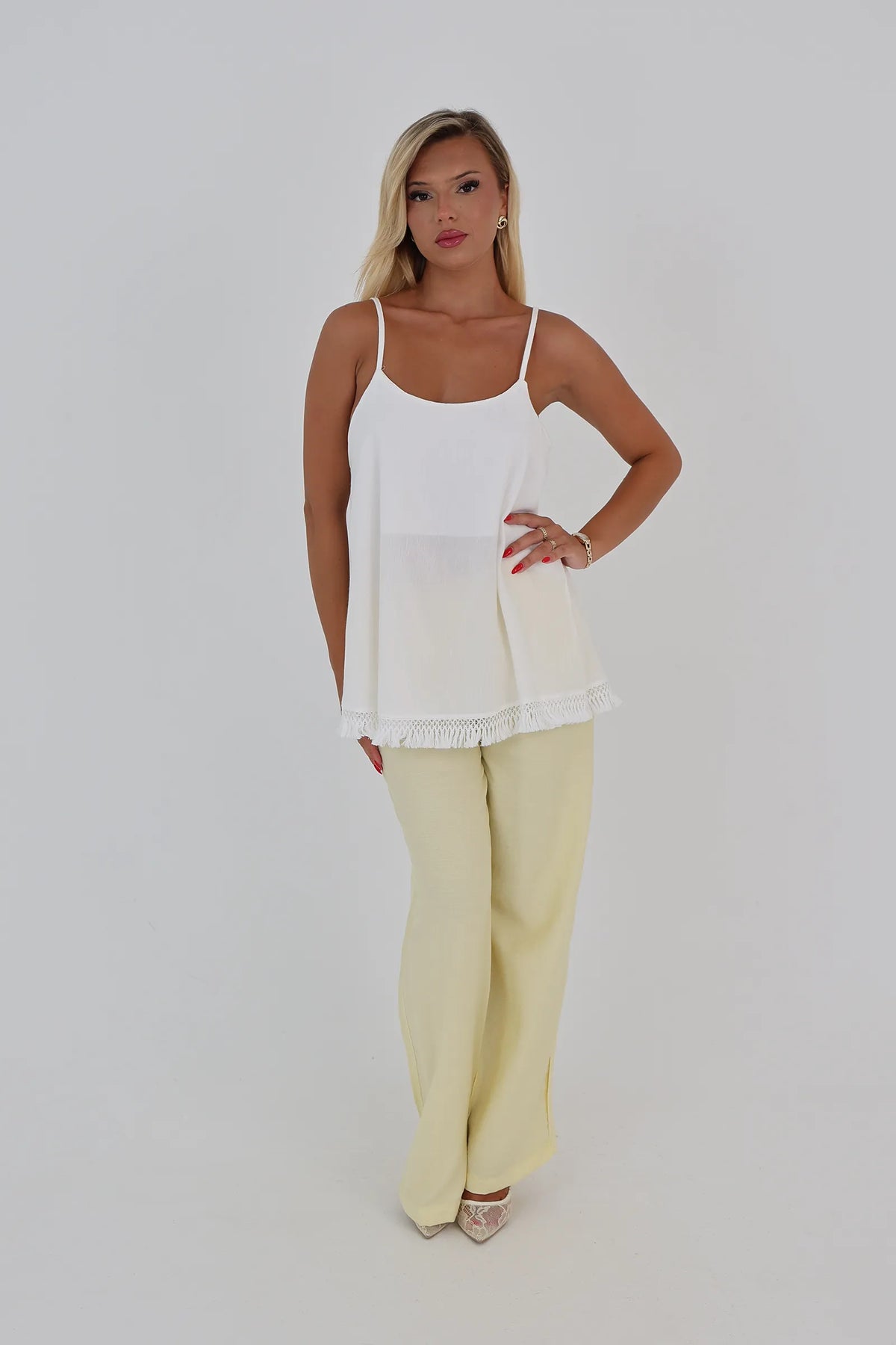 Maice flowy white