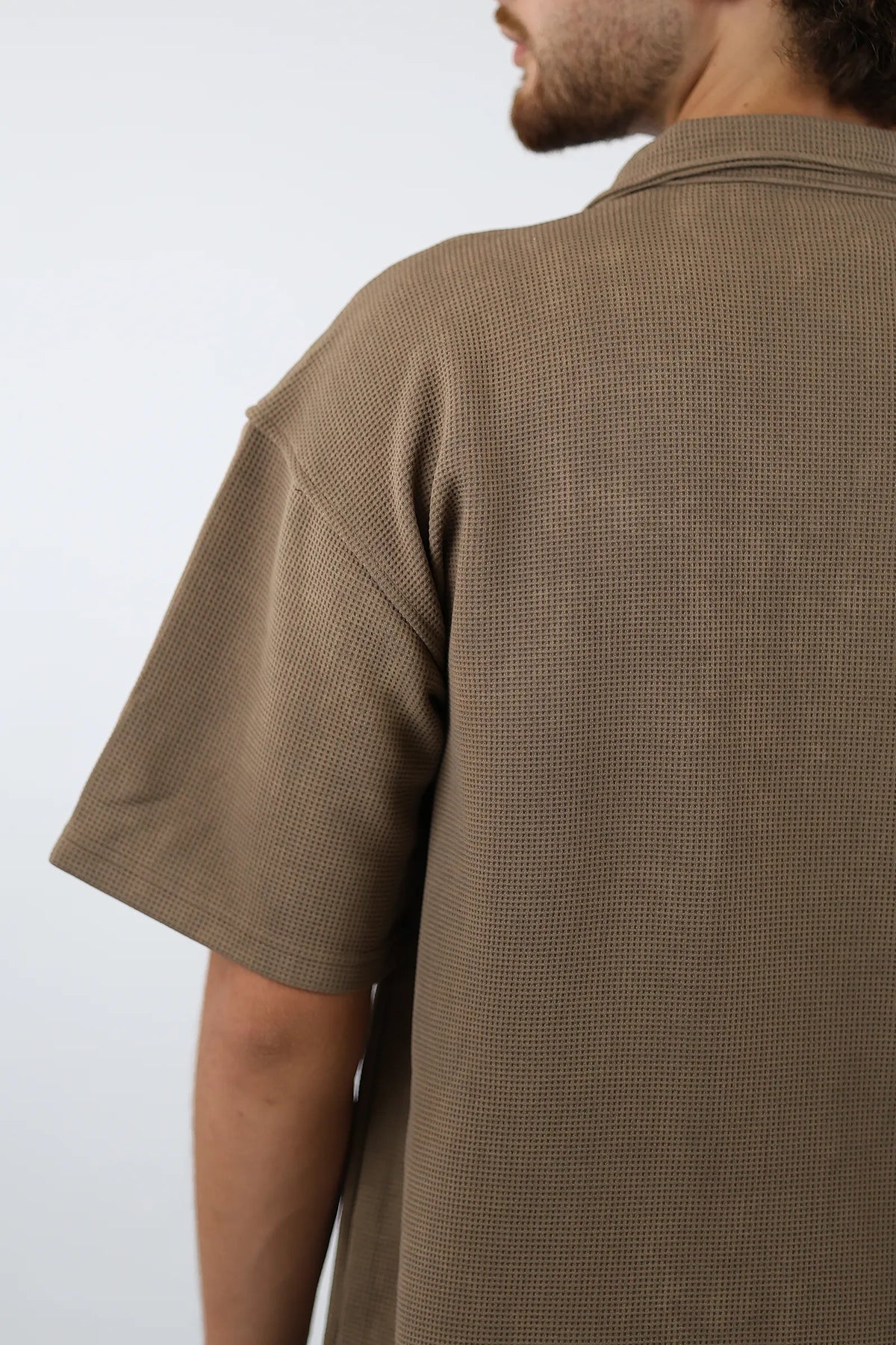 Kemishe cuban collar