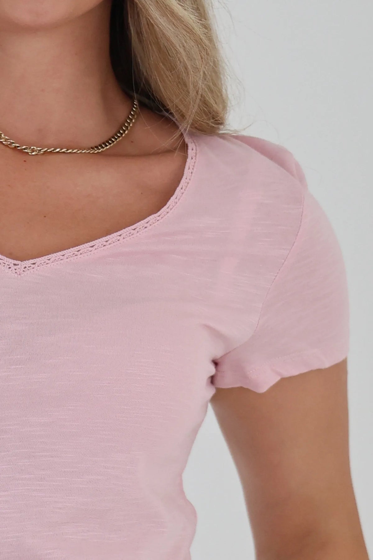 Maice v neck tee