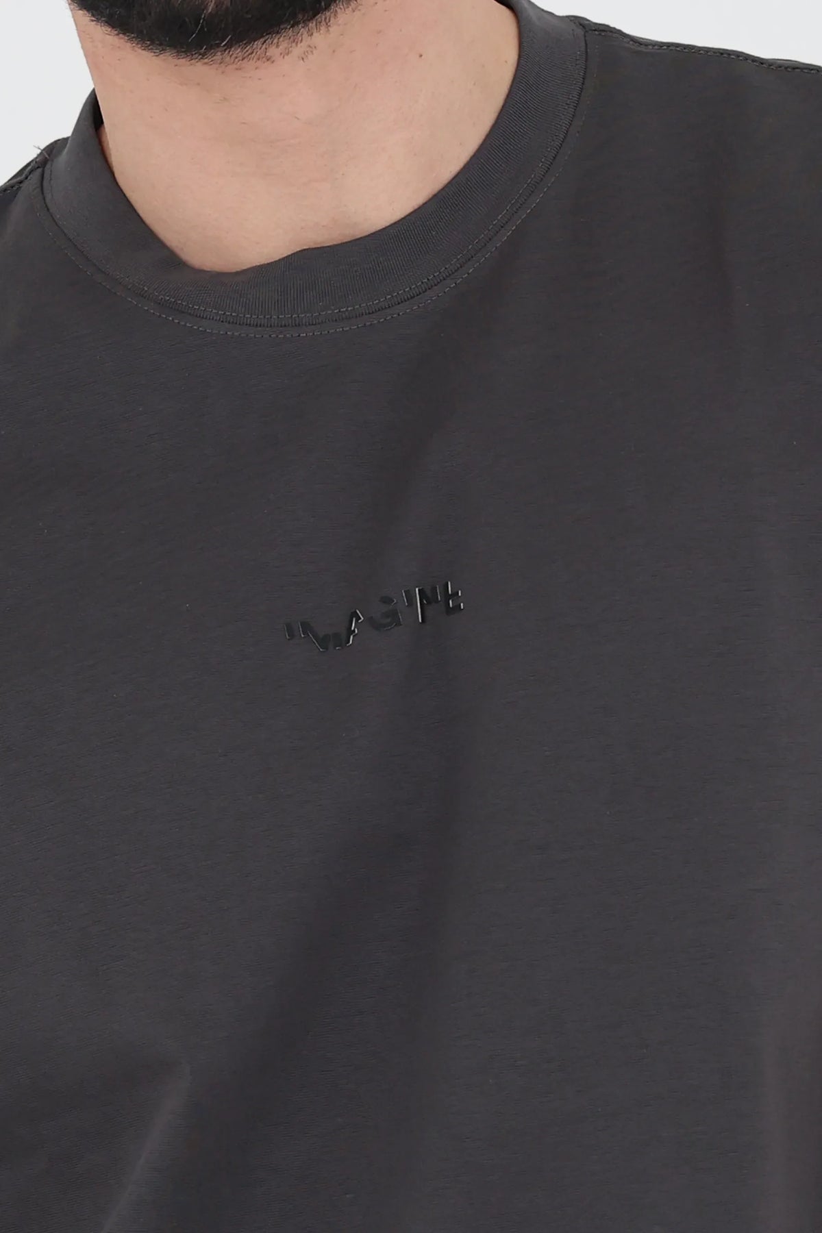 Maice small chest logo