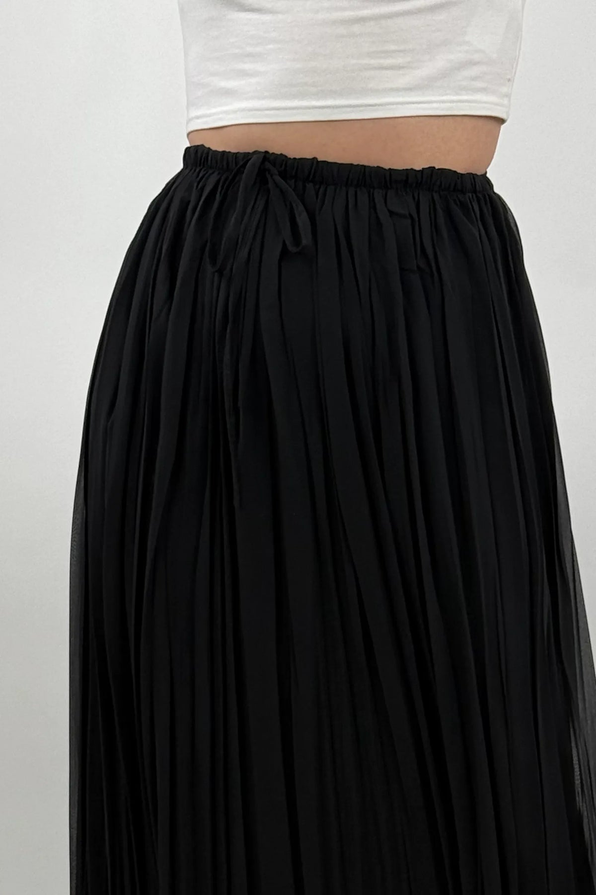 Fund flowy pleated skirt