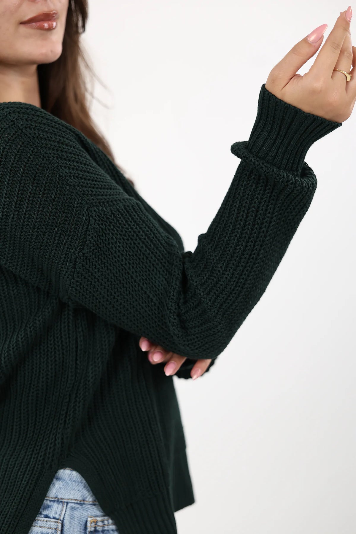 Xhemper wool v neck