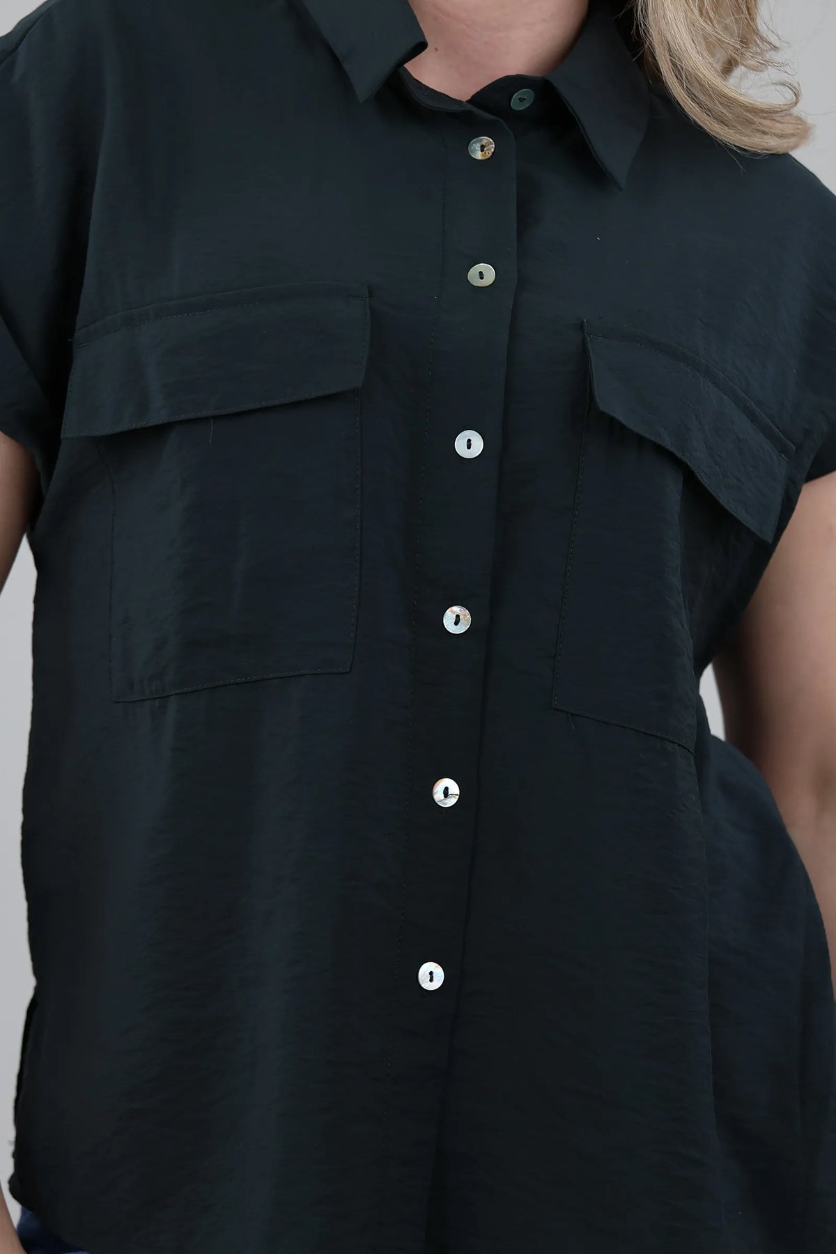 Kemishe dual flap pockets