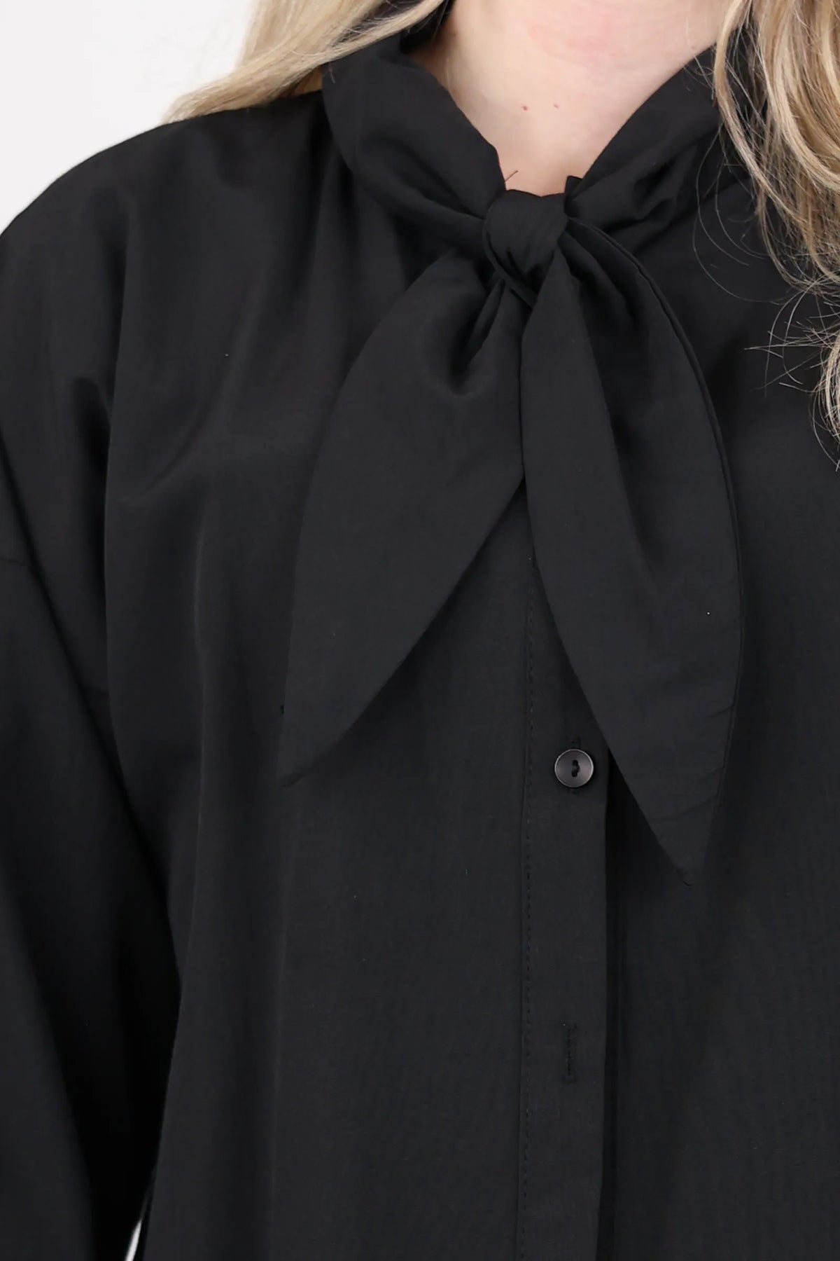 Kemishe tie-front