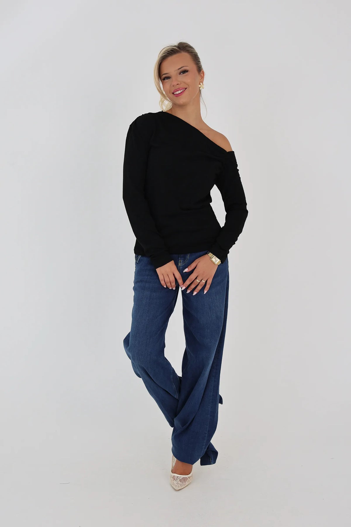 Bluze asymmetric neck