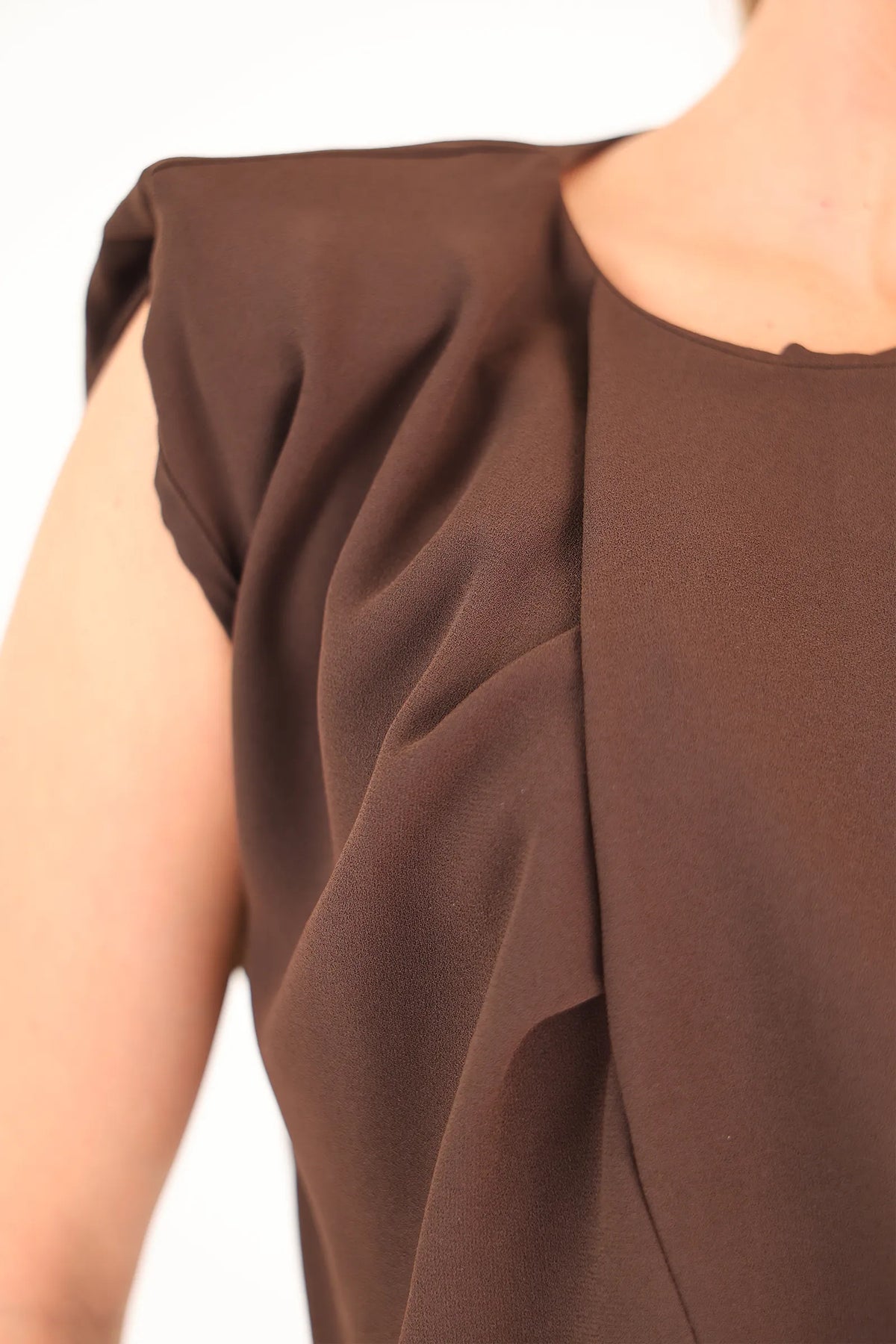 Maice padded shoulder