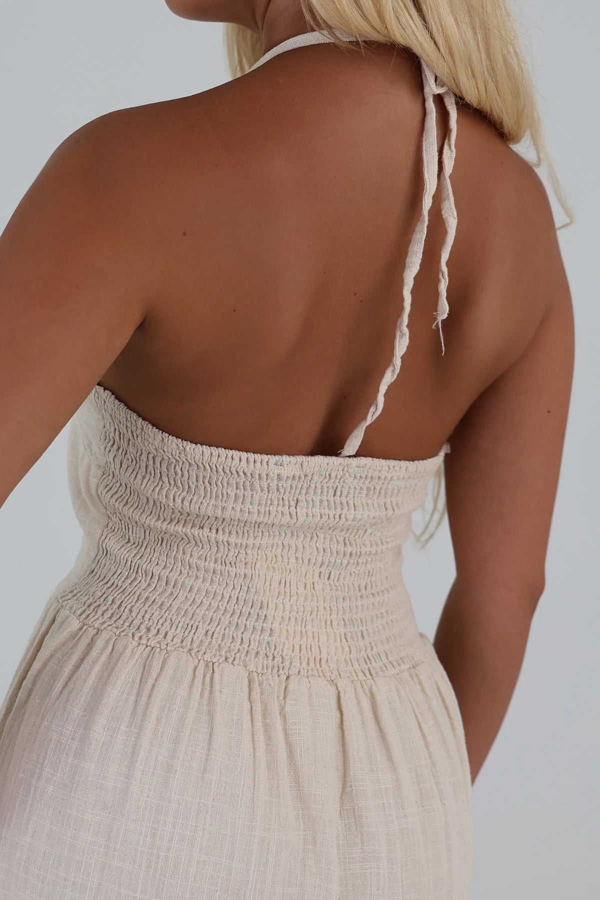Fustan open back sundress