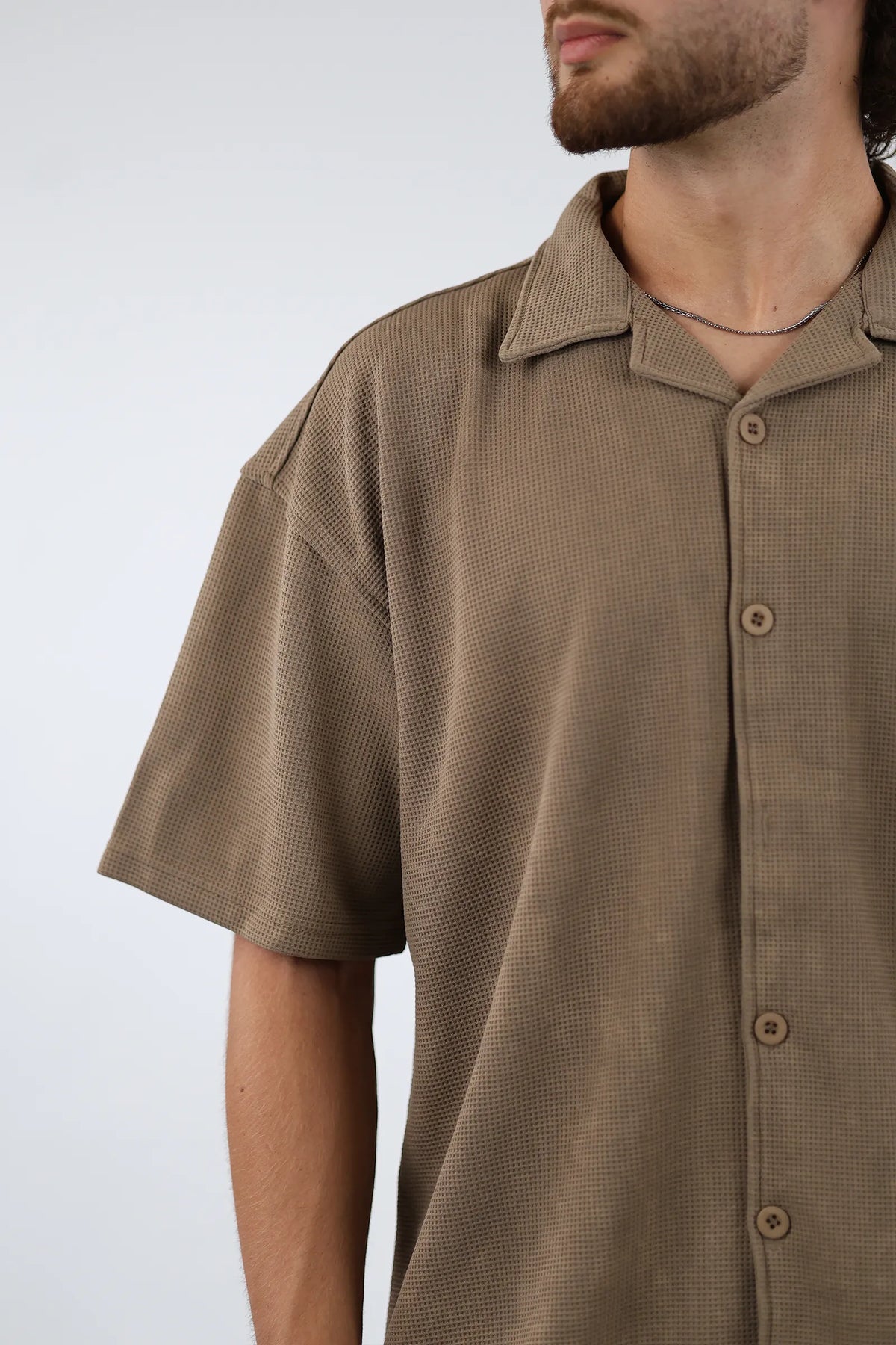 Kemishe cuban collar