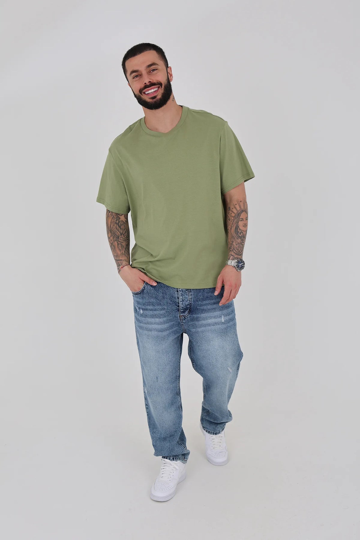 Maice under shirt