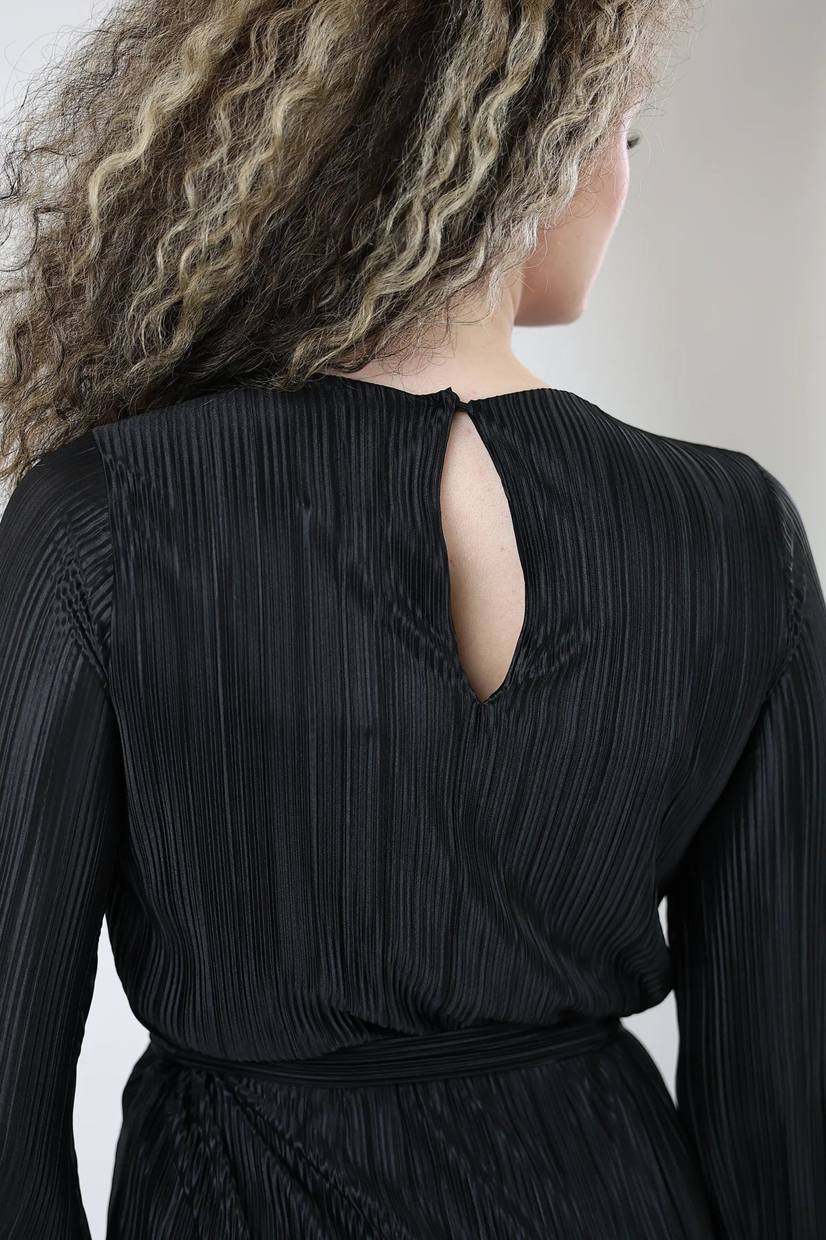 Fustan pleated