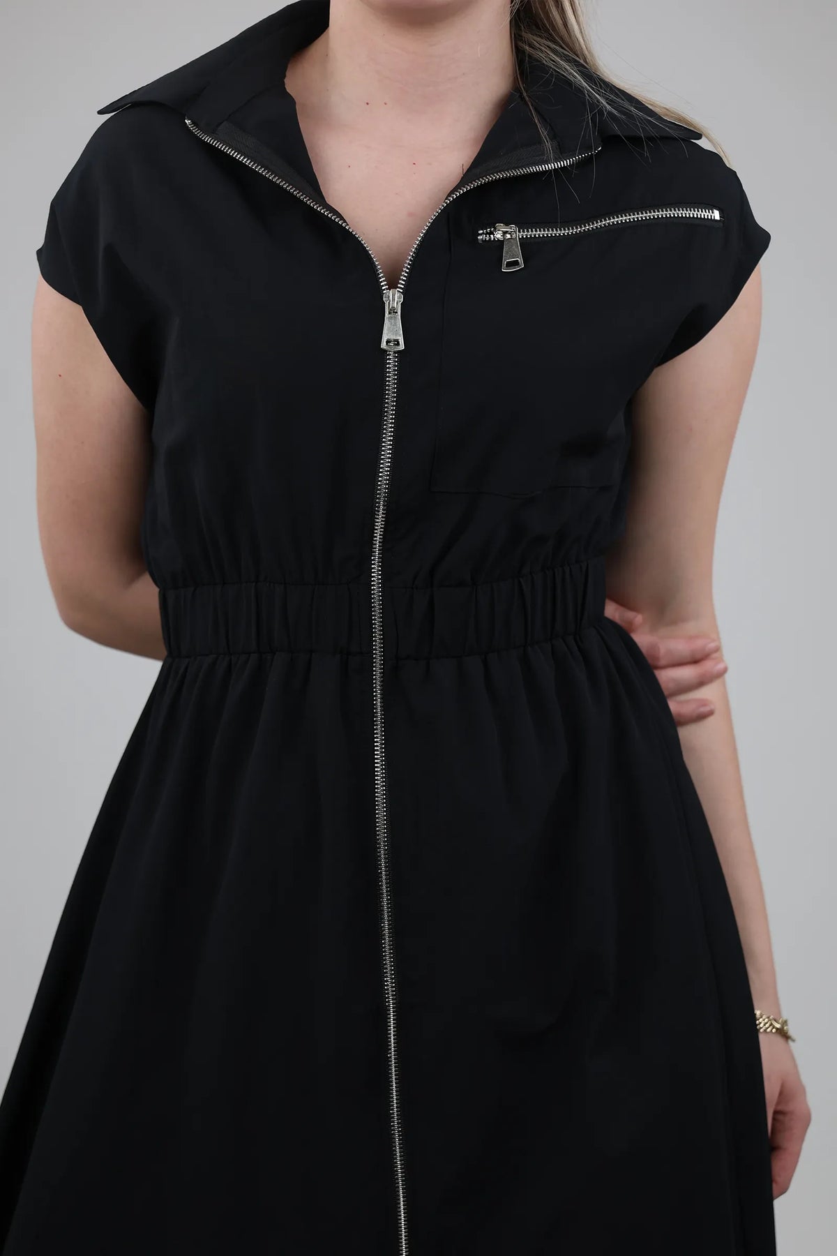 Fustan chic zippered front