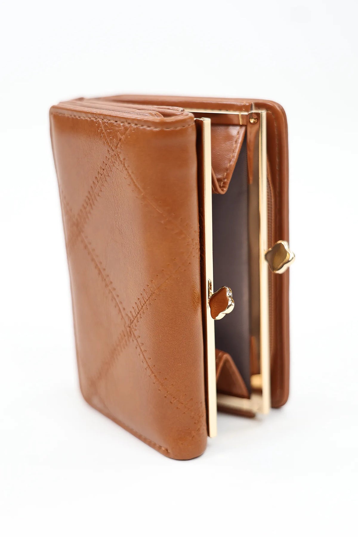 Kulete small brown clasp