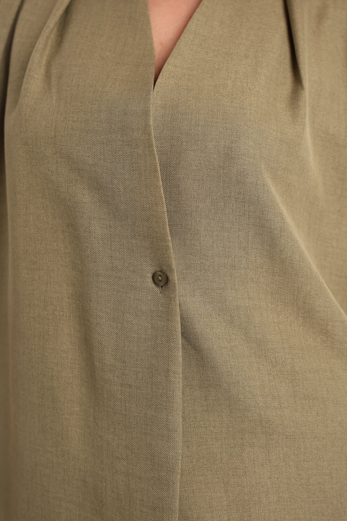 Jelek modern button up