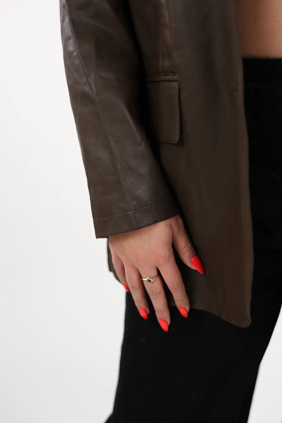 Sako leather