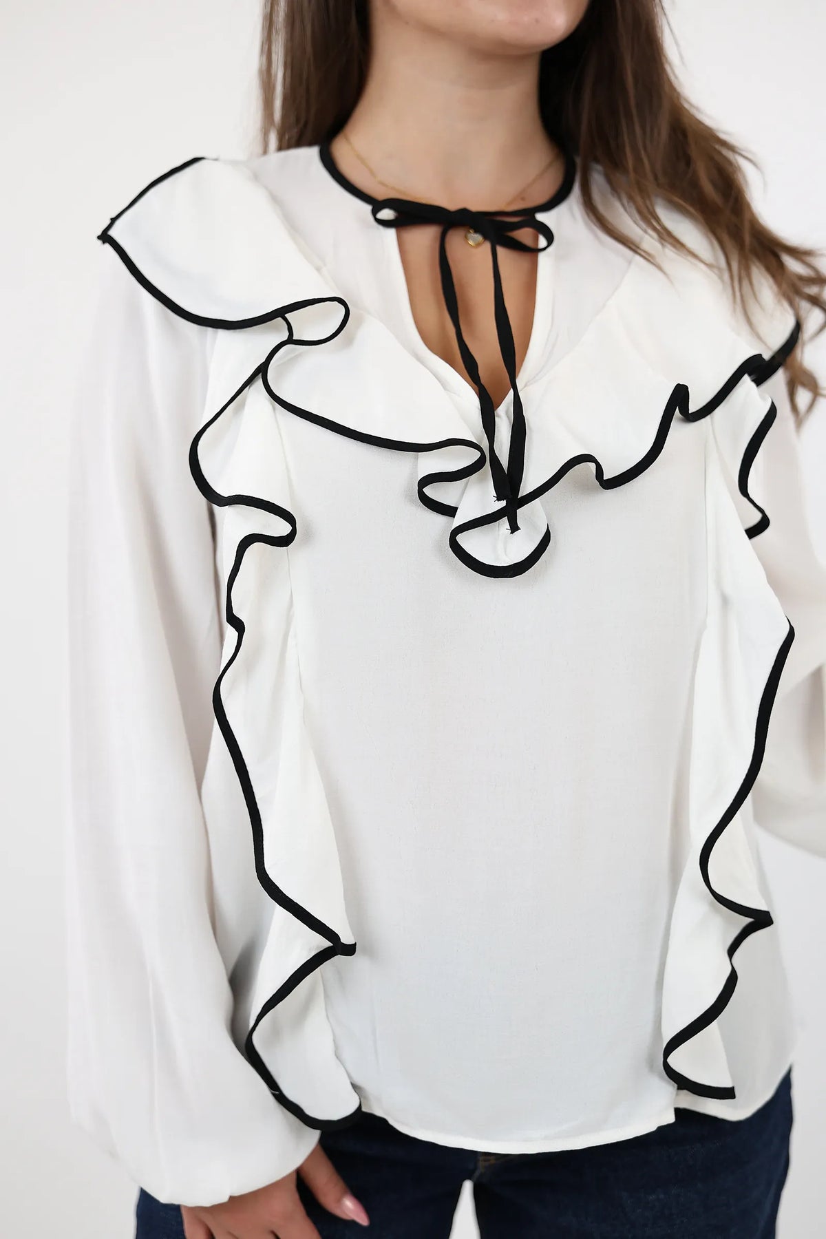 Kemishe ruffle